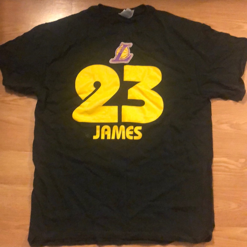 Lebron lakers shirt